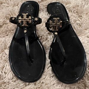 Tory Burch women’s mini Miller jelly thong size 8